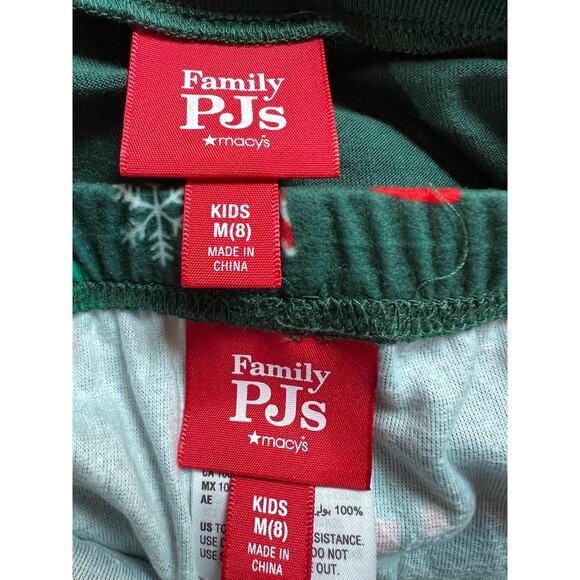 FAMILY PAJAMAS MACY'S LITTLE BIG KIDS 2-P ELFING CHRISTMAS HOLIDAY PJ SET SIZE 8 - Picture 4 of 6